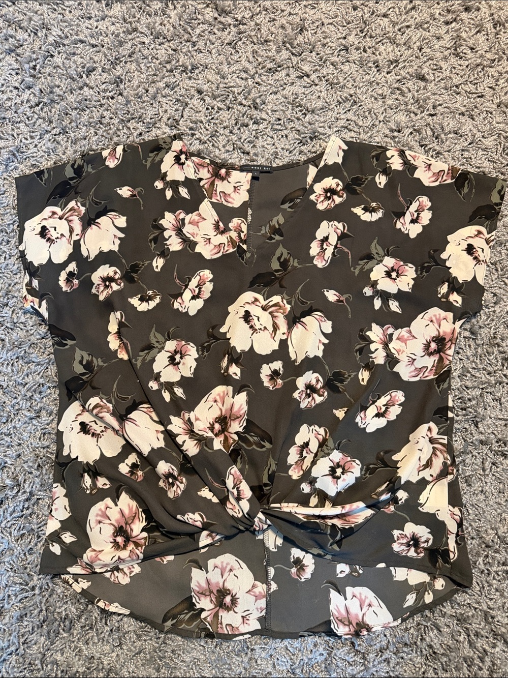 Floral Twist-Front Women’s Top - Dark Gray with Blush Flowers